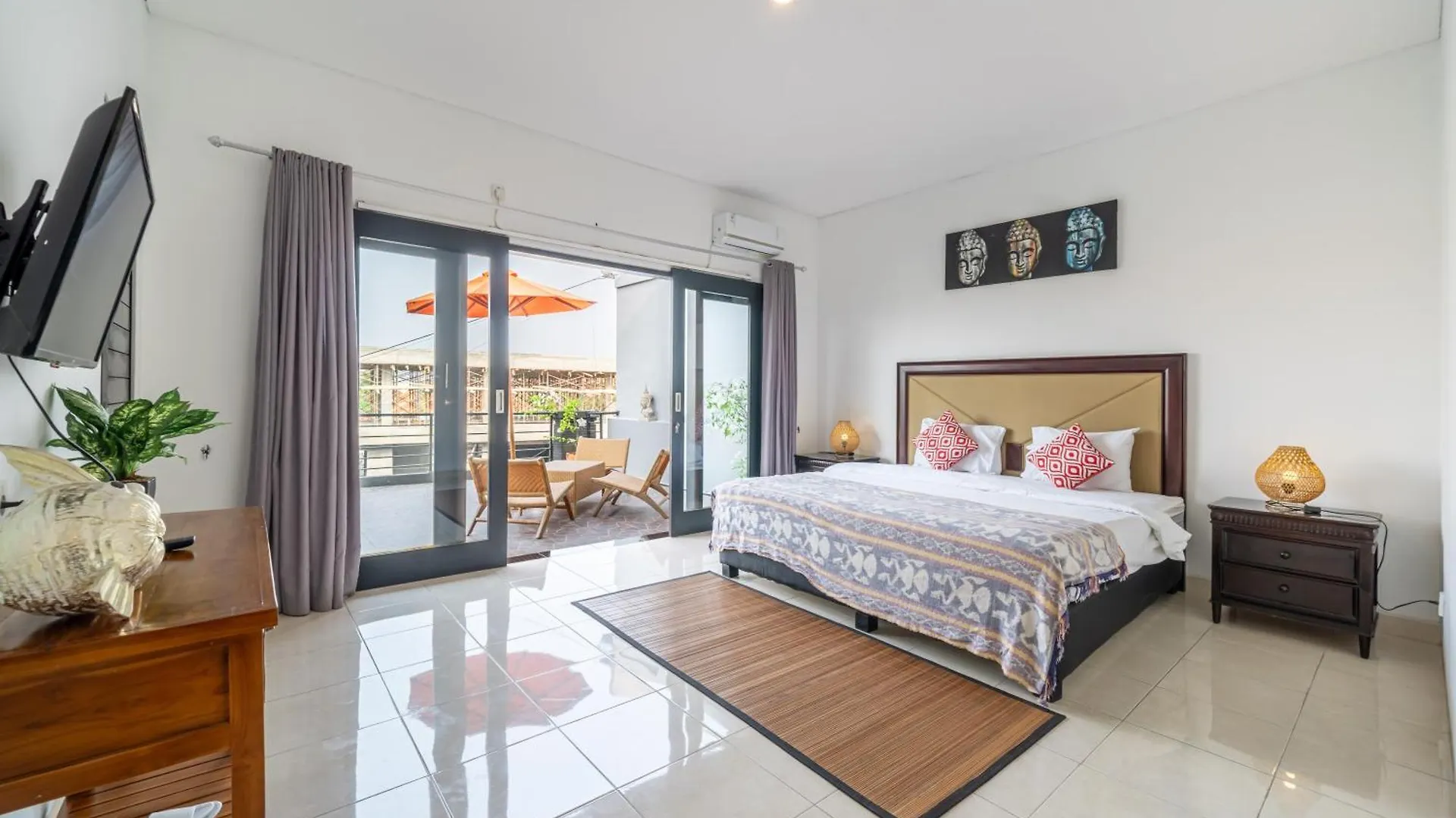 Sunbeji - Seminyak Amazing Rooftop - Private Huge Pool- Ps5 Indonesien